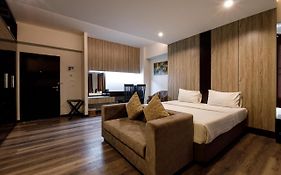 Grand Marina Ban Laem Chabang 3*