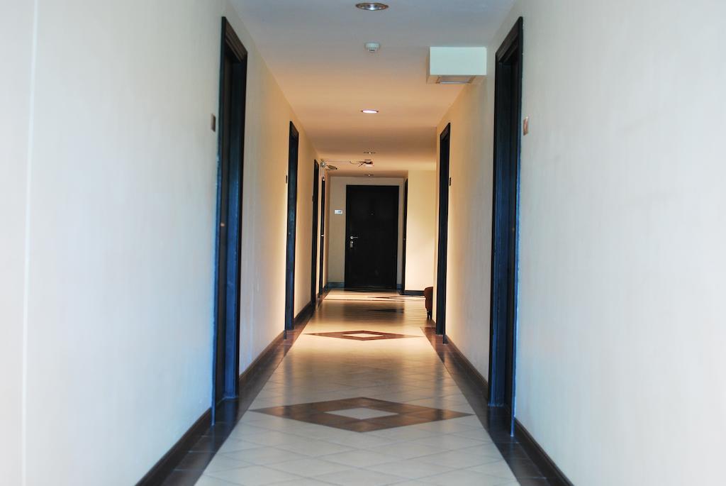 Grand Marina Residence Hotel Ban Laem Chabang Dış mekan fotoğraf