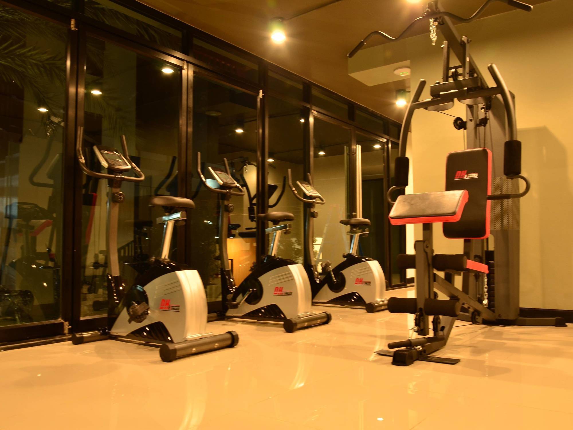 Grand Marina Residence Hotel Ban Laem Chabang Dış mekan fotoğraf