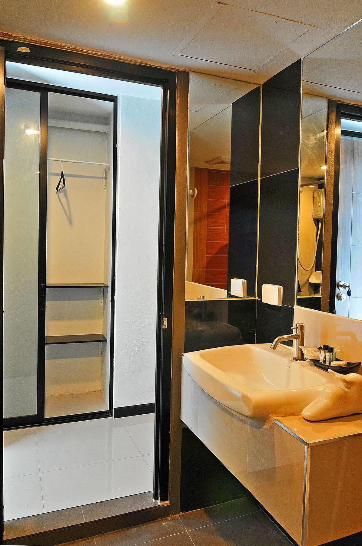 Grand Marina Residence Hotel Ban Laem Chabang Dış mekan fotoğraf